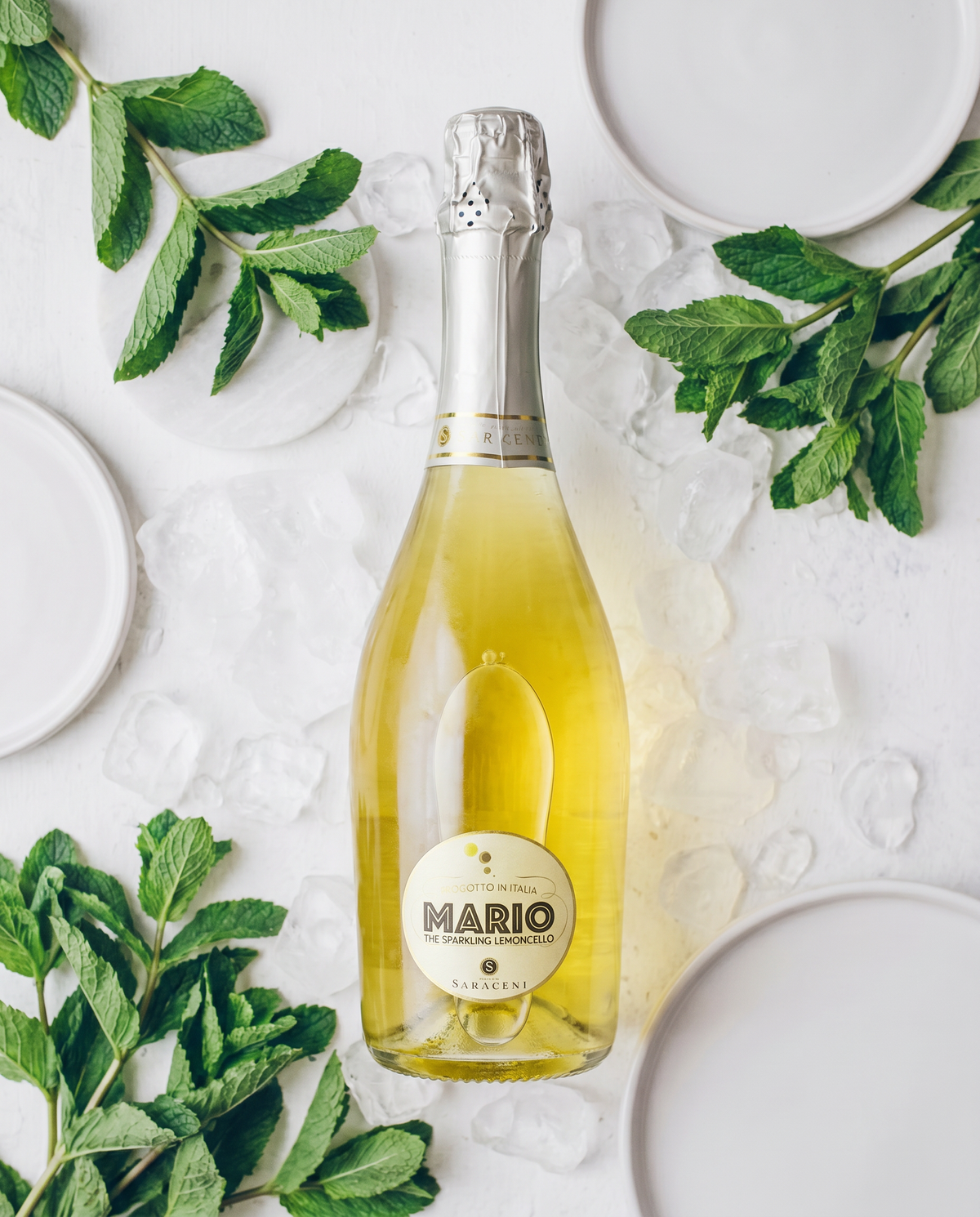 Mario Lemoncello Spritz — bright yellow sparkling sweet limoncello wine, 750ml, Saraceni Wines (tasting notes visual)