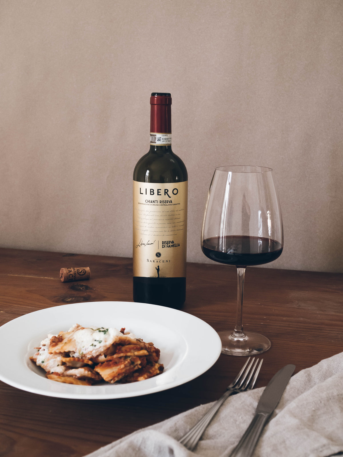 Libero Riserva di Famiglia — ruby red dry Chianti reserve red wine, 750ml, Saraceni Wines (tasting visual)